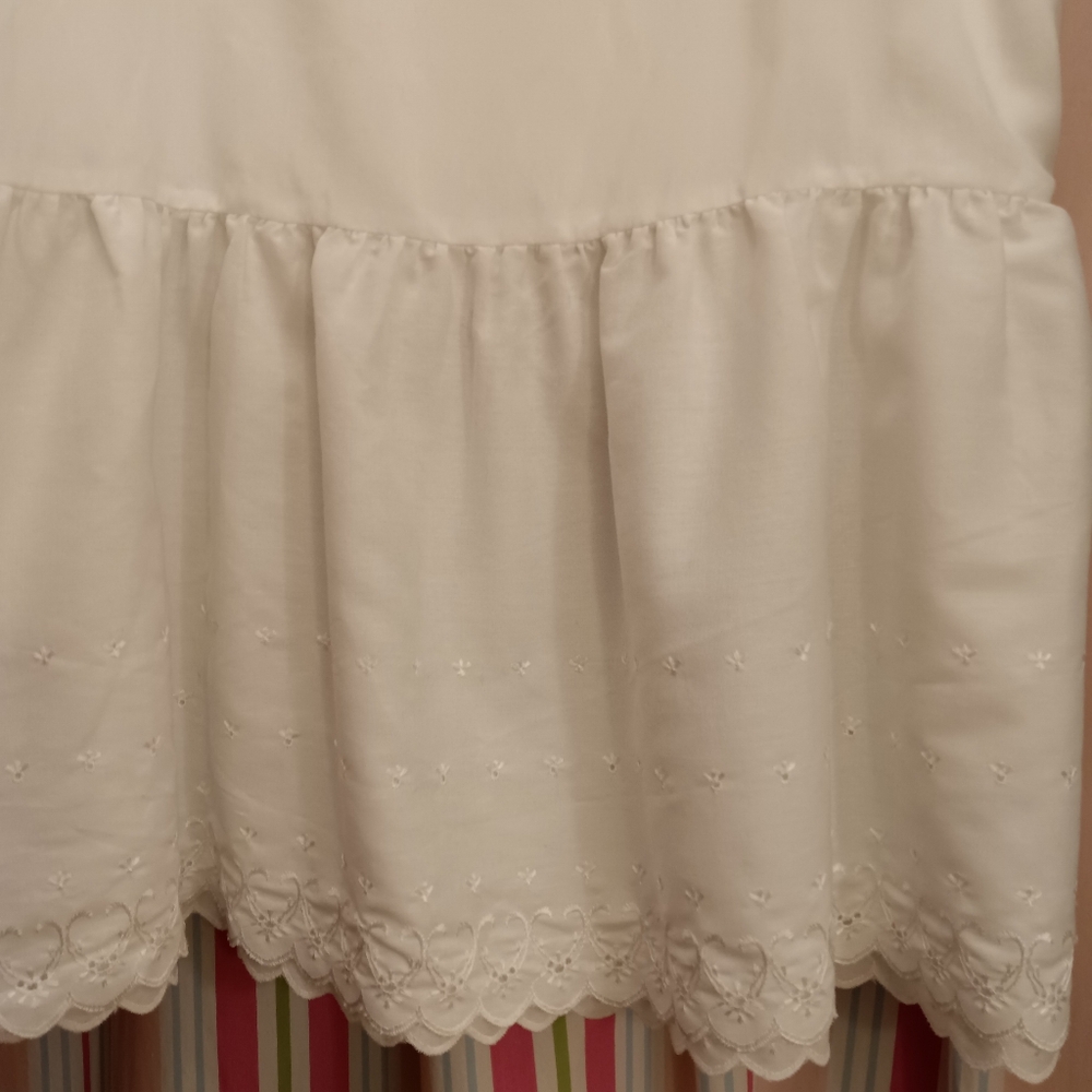 Vintage Twin Springs Industries White Eyelet Embroidered Bedskirt Dust Ruffle